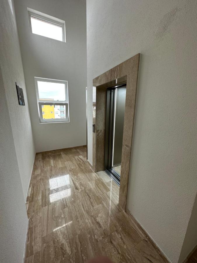 Irina Centre Apartment Podgorica Kültér fotó